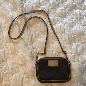 Michael Kors Crossbody {AUTHENTIC}.